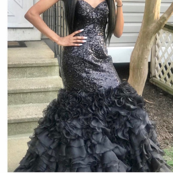 ELLE WILDE PROM DRESS (Mon Cheri) - Picture 2 of 2